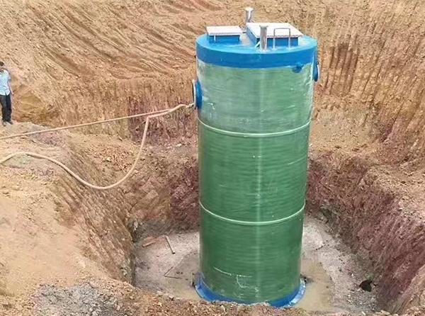 新疆一体化提升泵安装展示